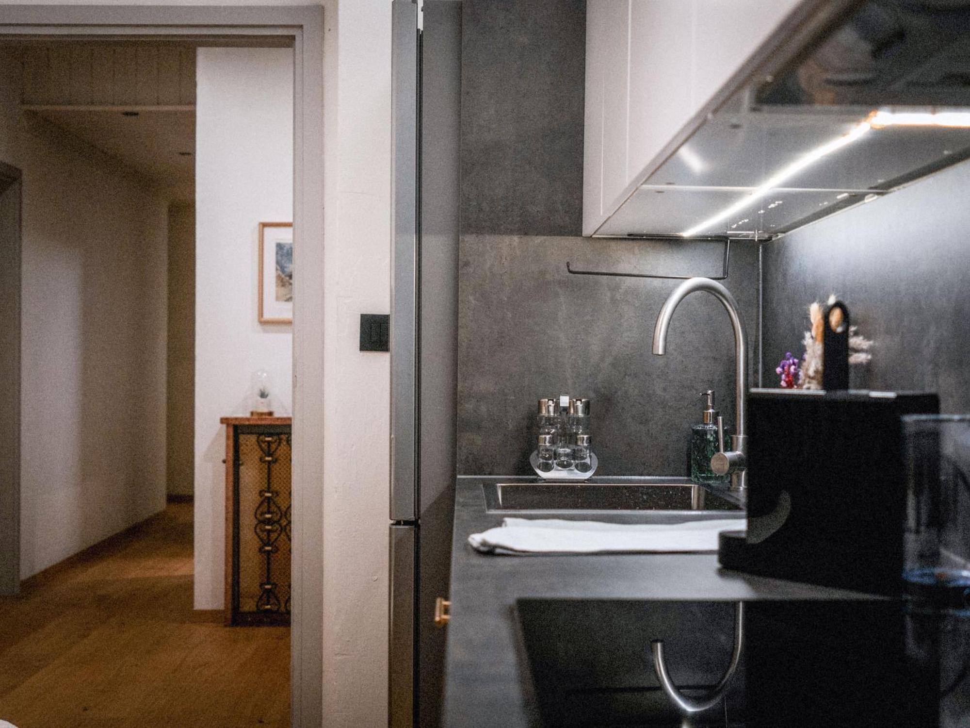 Bergblick Apartment In Zentrumsnaehe Mit Garage Merano Eksteriør bilde